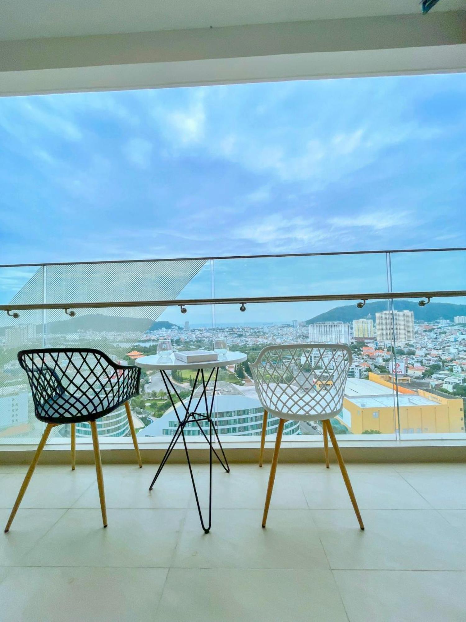 The Song Vung Tau Homestay - Suri'S Apartment Exteriör bild